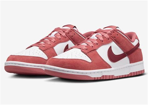 nike valentines day dunks 2024